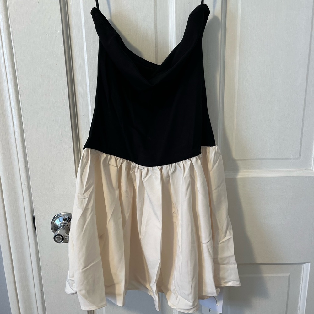 COMMENSE mini dress.